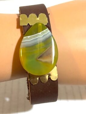 Handmade Brown Leather Bracelet with Yellow Green Agate Teardrop Stone